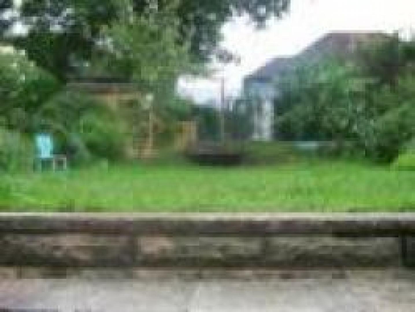 			GREAT LOCATION!!!, 4 Bedroom, 1 bath, 1 reception Flat			 Ludlow Way, HAMPSTEAD GARDEN SUBURB N2